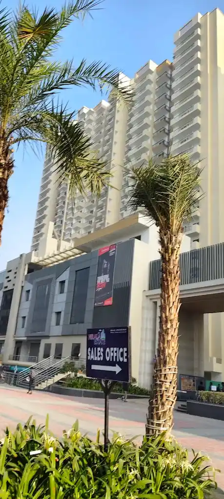 Nirala Estate Biz Park Shop Front